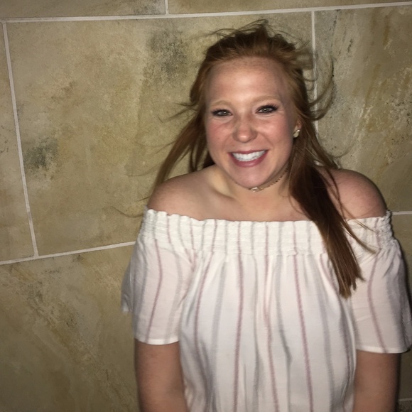 Pinstripe off the shoulder dress - Picture 2 of 4